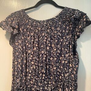 MAKE AN OFFER Universal Thread XL blue flower dress with pockets